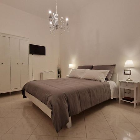 Cinzia'S House Of Mirrors Apartment Pisa Ngoại thất bức ảnh