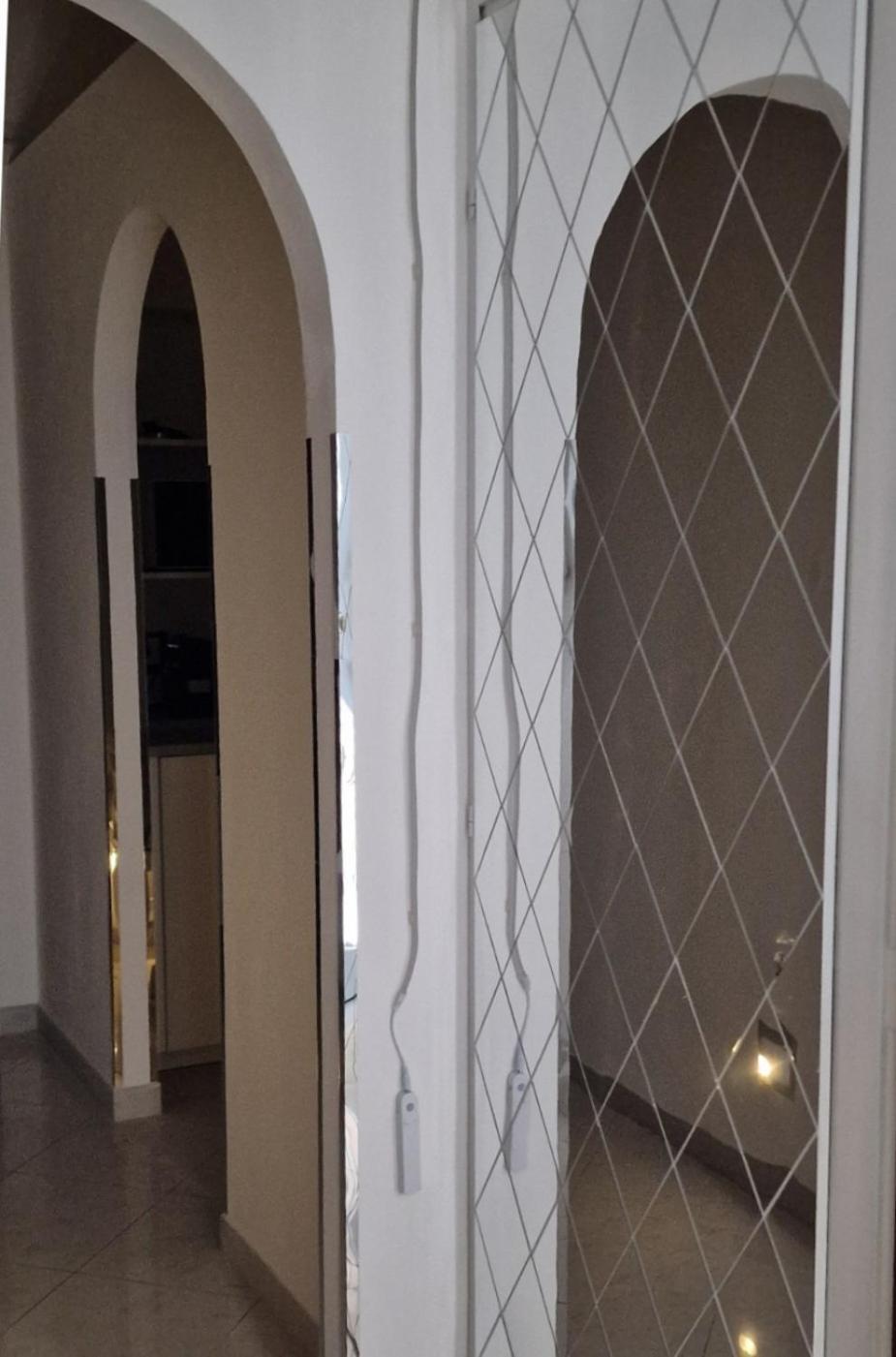 Cinzia'S House Of Mirrors Apartment Pisa Ngoại thất bức ảnh